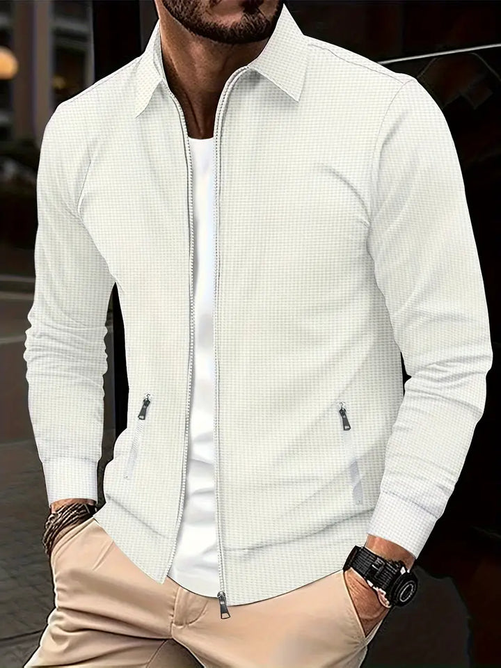 "Moderne Herren Übergangsjacke mit Reißverschluss, in Schwarz, mit schlankem Schnitt und funktionalem Design."