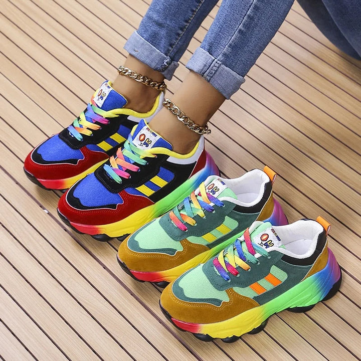 "Moderne orthopädische Turnschuhe, stilvoll und komfortabel, mit rutschfesten Sohlen und zeitgemäßem Design für Damen."