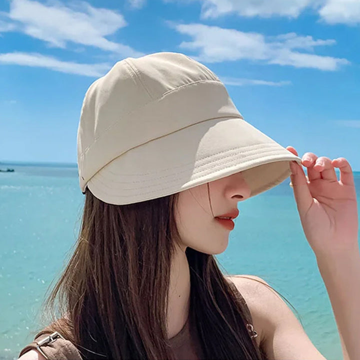 Moderner Damen-Sonnenhut mit UV-Schutz, breiter Krempe, atmungsaktivem Mesh-Design, ideal für Outdoor-Aktivitäten.