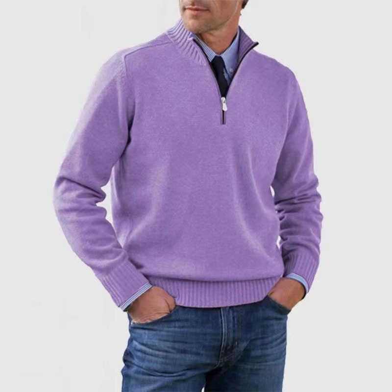 "Moderner Herrenpullover mit halbem Reißverschluss, weiches Material, ideal für kühle Tage und vielseitig kombinierbar."