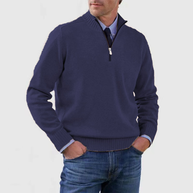"Moderner Herrenpullover mit halbem Reißverschluss, weiches Material, ideal für kühle Tage und vielseitig kombinierbar."
