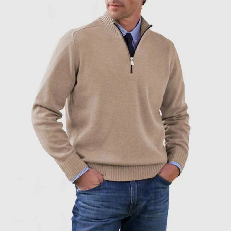 "Moderner Herrenpullover mit halbem Reißverschluss, weiches Material, ideal für kühle Tage und vielseitig kombinierbar."