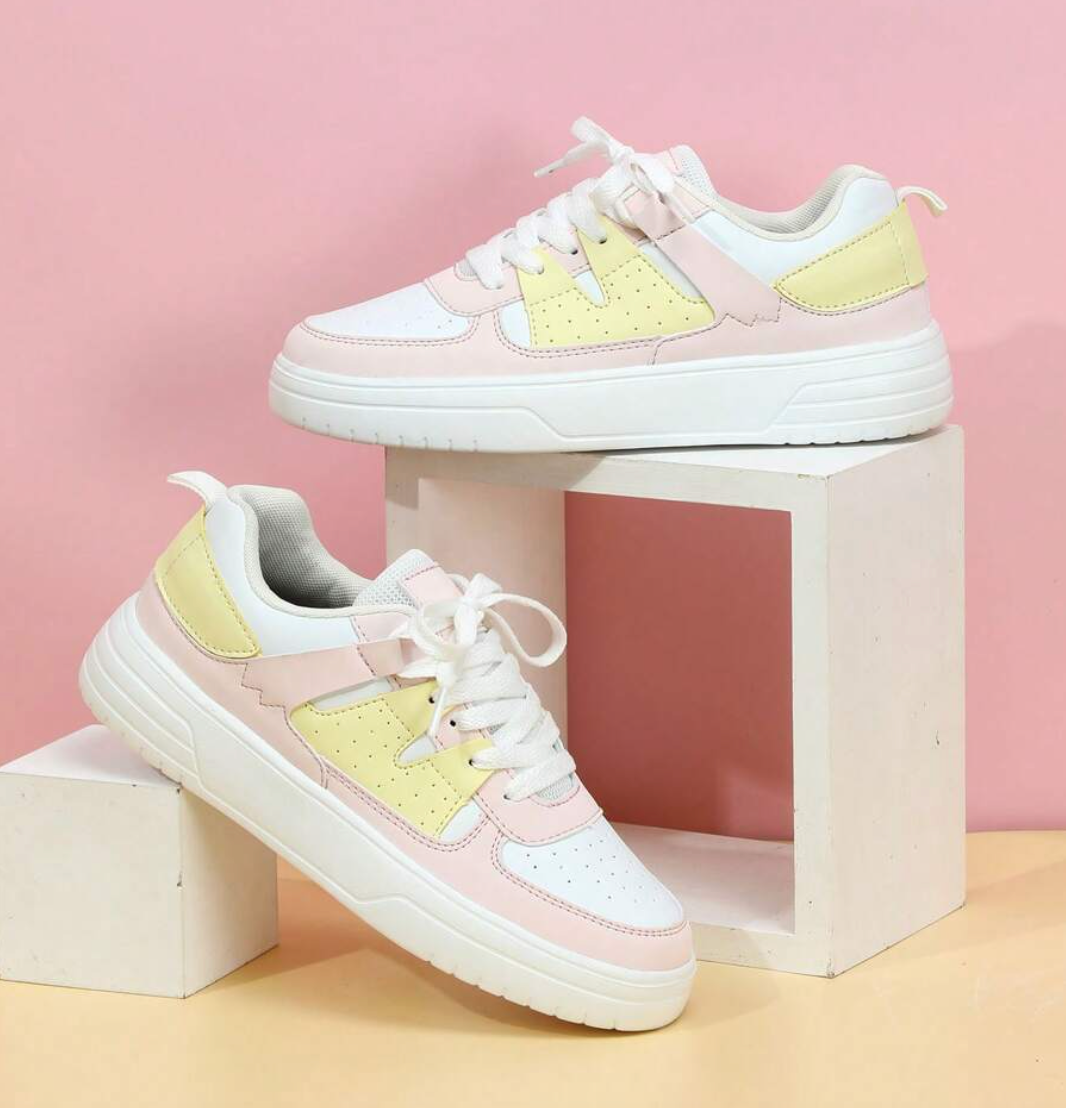 Modische Damen Sneaker in Leopardenmuster, vielseitige Farben, hoher Komfort, ideal für jedes Outfit, Eyecatcher-Schuhwerk.