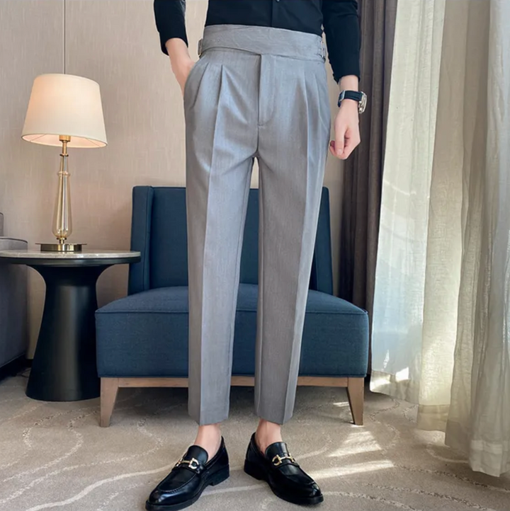"Modische Herren-Gurkha-Hose mit hoher Taille, 7/8-Schnitt; flexibel, elegant, britisches Flair, knitterfreies Gewebe"