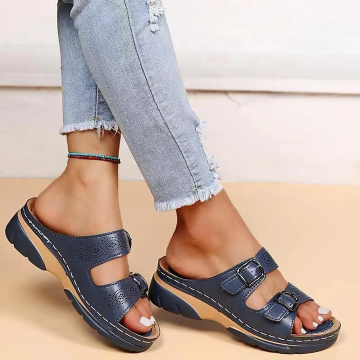 "Modische orthopädische Sandalen für Damen, braun, atmungsaktives Material, leichte EVA-Sohle, ergonomisches Design."