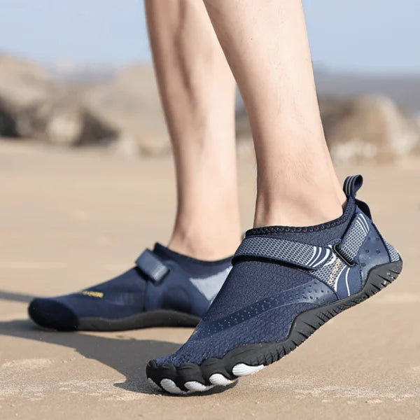 "Orthopädische Barfuß Wasserschuhe für Damen, schwarz, flexibel, für Outdoor-Aktivitäten, fördern natürliche Bewegung."