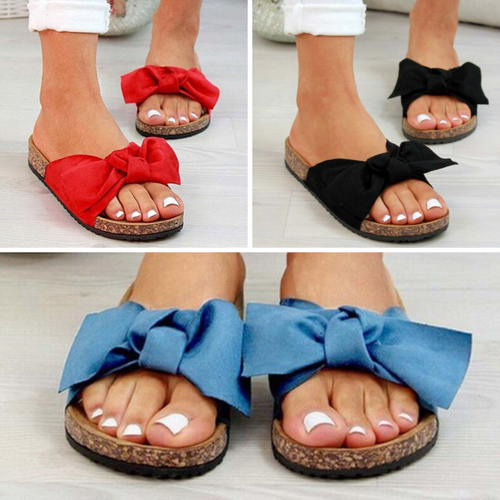 Orthopädische Damen Sandalen, braun, mit gepolstertem Fußbett und rutschfester Sohle für optimalen Komfort und Halt.