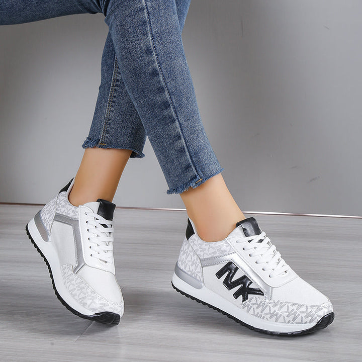 "Orthopädische Damen Sneaker, stilvoll, komfortabel, vielseitige Farben, sportliches Design, griffige Sohle, detailreich."