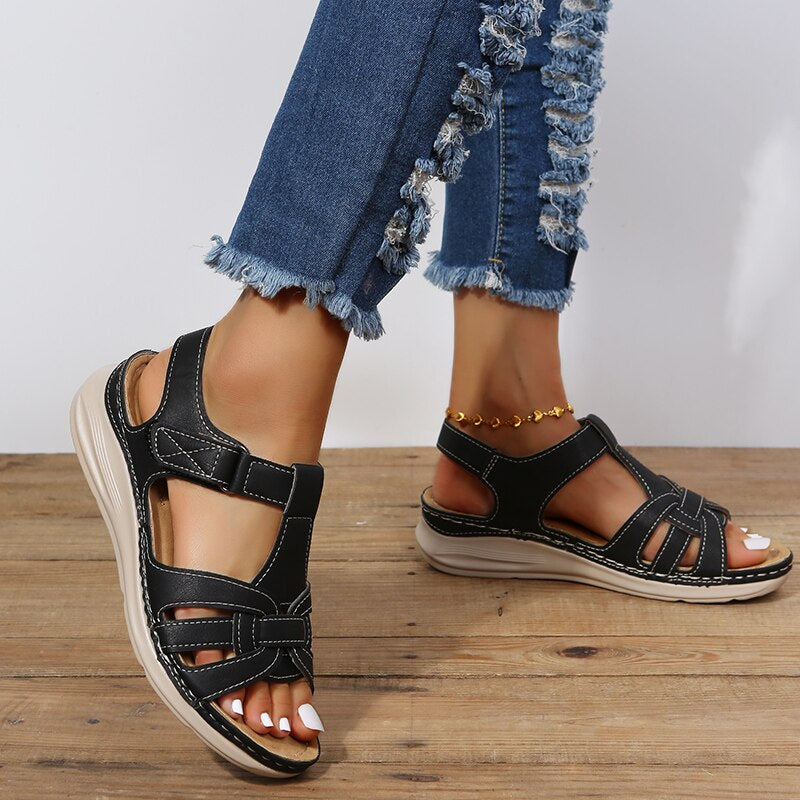 Orthopädische Damen-Wandersandalen, Plattform, ergonomisches Design, rutschfeste Sohle, verstellbare Klettverschlüsse.