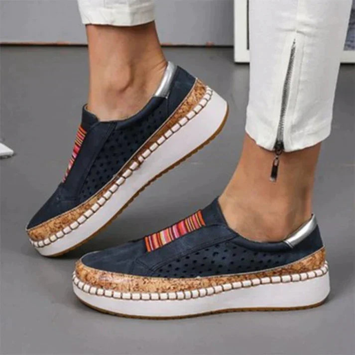 Orthopädische Damenslipper in klassischer Farbe, elegantes Design mit rutschfester Sohle für ultimativen Komfort.