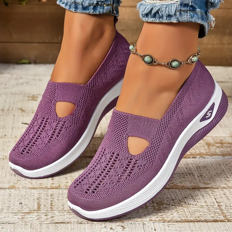 Orthopädische Komfort-Schuhe für Damen, stilvolles Design, weiche Polsterung, optimale Unterstützung, eleganter Look.