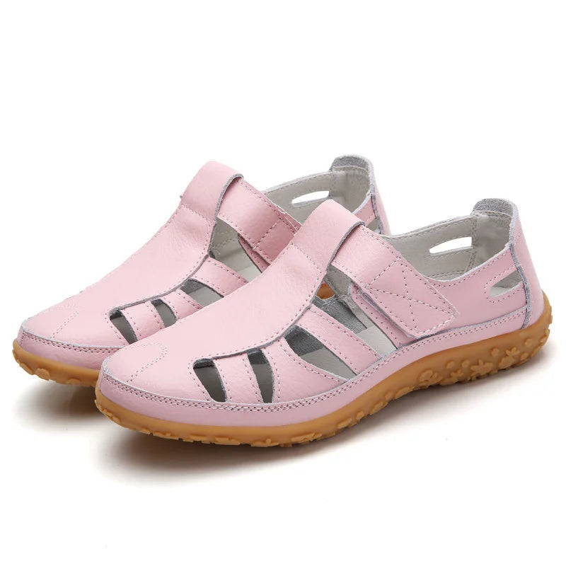Orthopädische Sandalen mit ergonomischem Fußbett in verschiedenen Farboptionen für Damen, komfortabel und stilvoll.