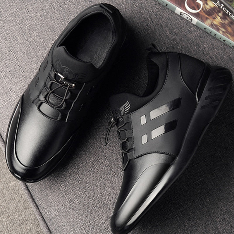 "Orthopädischer Herrenschuh, hochwertiges Leder, komfortabel, stilvoll, elegante Schnürung, atmungsaktiv, gedämpfte Sohle"