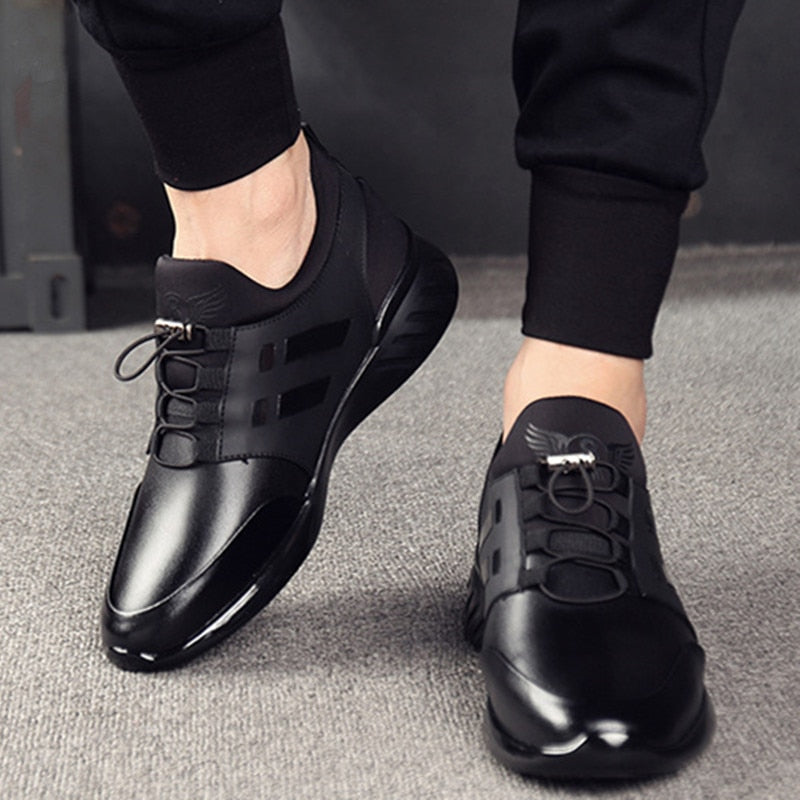 "Orthopädischer Herrenschuh, hochwertiges Leder, komfortabel, stilvoll, elegante Schnürung, atmungsaktiv, gedämpfte Sohle"