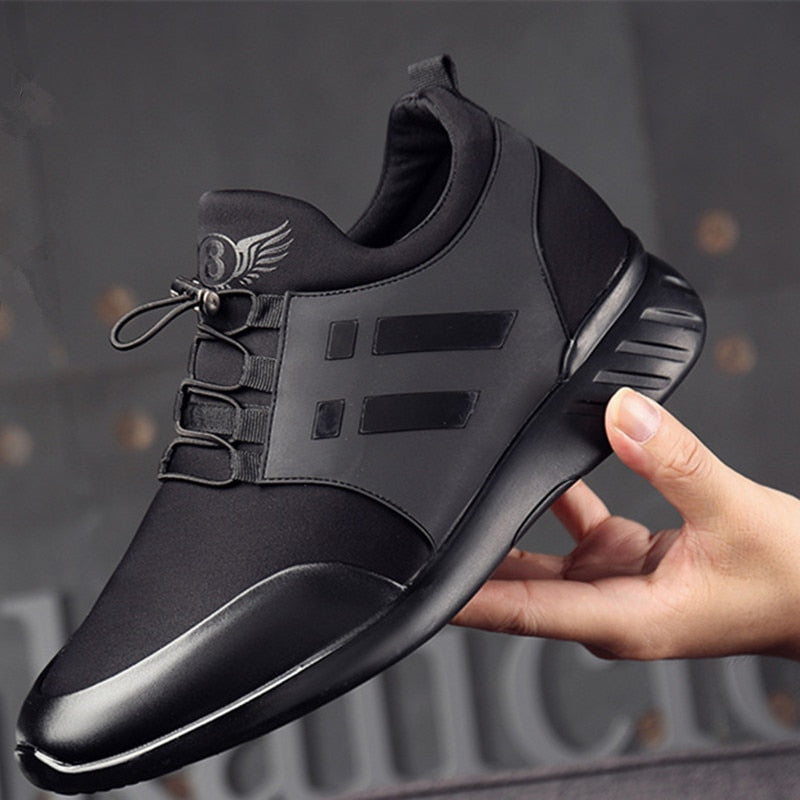 "Orthopädischer Herrenschuh, hochwertiges Leder, komfortabel, stilvoll, elegante Schnürung, atmungsaktiv, gedämpfte Sohle"