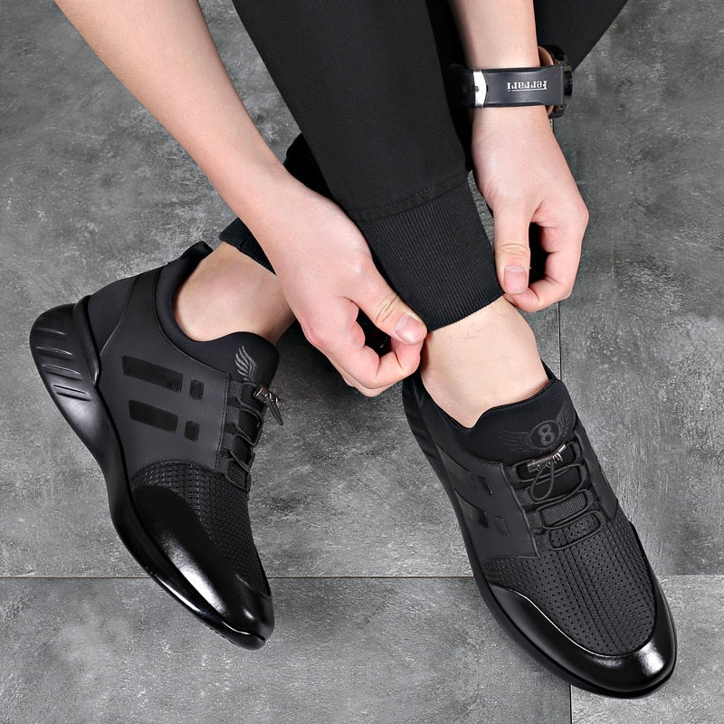 "Orthopädischer Herrenschuh, hochwertiges Leder, komfortabel, stilvoll, elegante Schnürung, atmungsaktiv, gedämpfte Sohle"