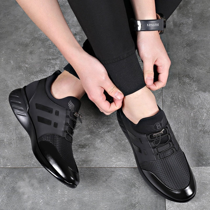 "Orthopädischer Herrenschuh, hochwertiges Leder, komfortabel, stilvoll, elegante Schnürung, atmungsaktiv, gedämpfte Sohle"