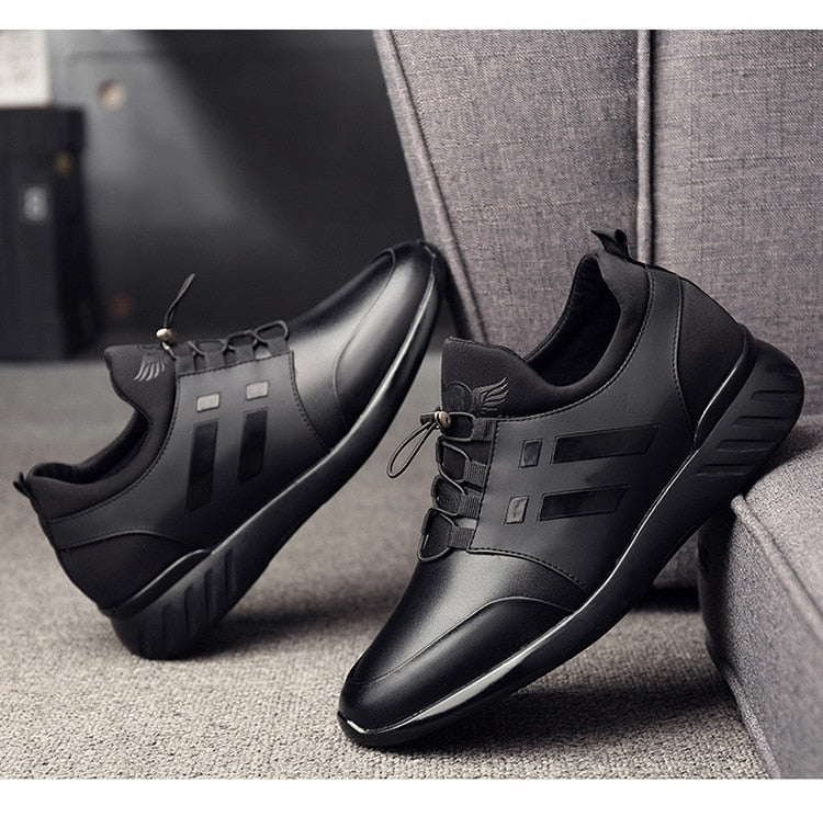 "Orthopädischer Herrenschuh, hochwertiges Leder, komfortabel, stilvoll, elegante Schnürung, atmungsaktiv, gedämpfte Sohle"