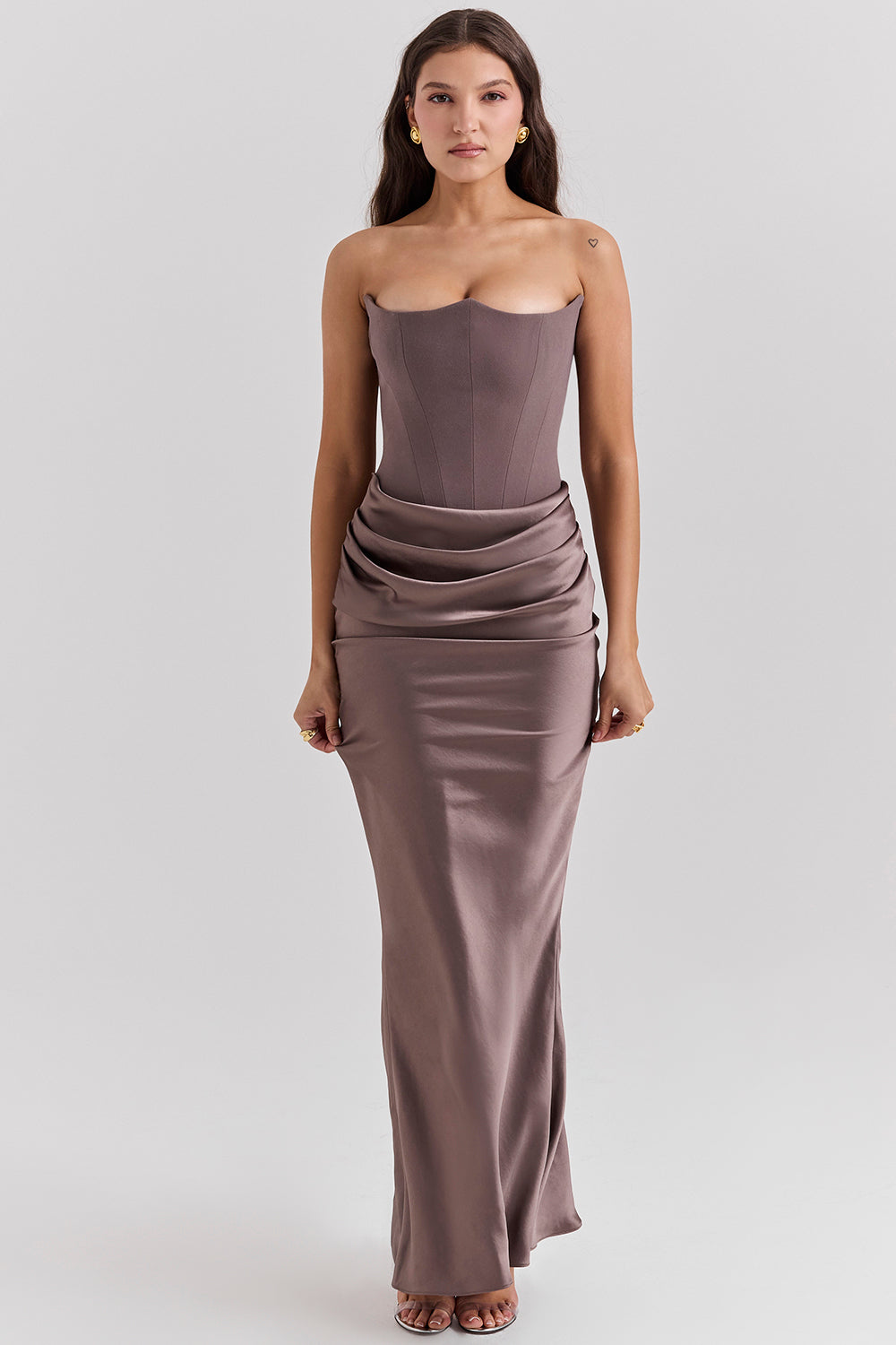Trägerloses Korsett-Maxikleid