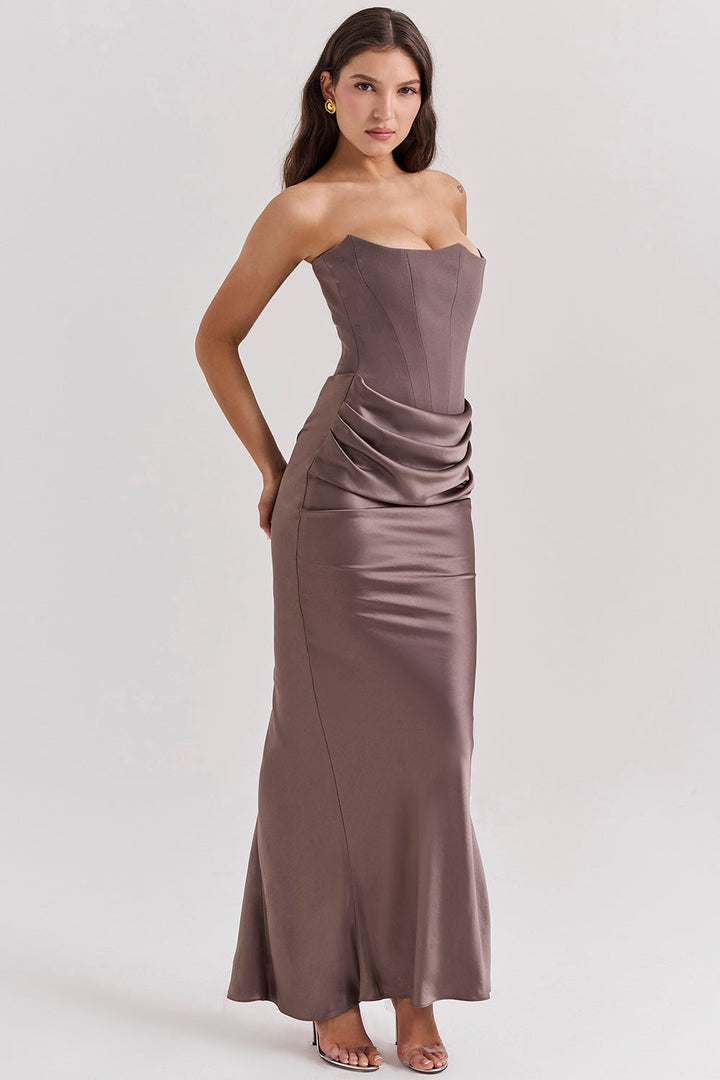 Trägerloses Korsett-Maxikleid