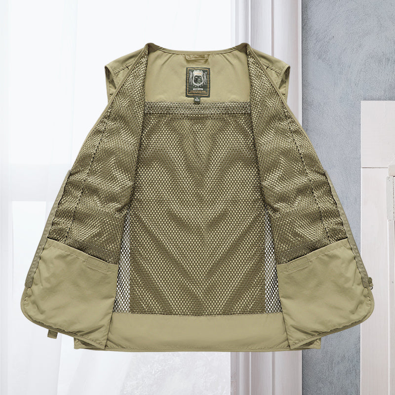 "Praktische Sommerweste mit vielen Taschen, atmungsaktiv für Damen, ideal für Outdoor, in Khaki erhältlich."