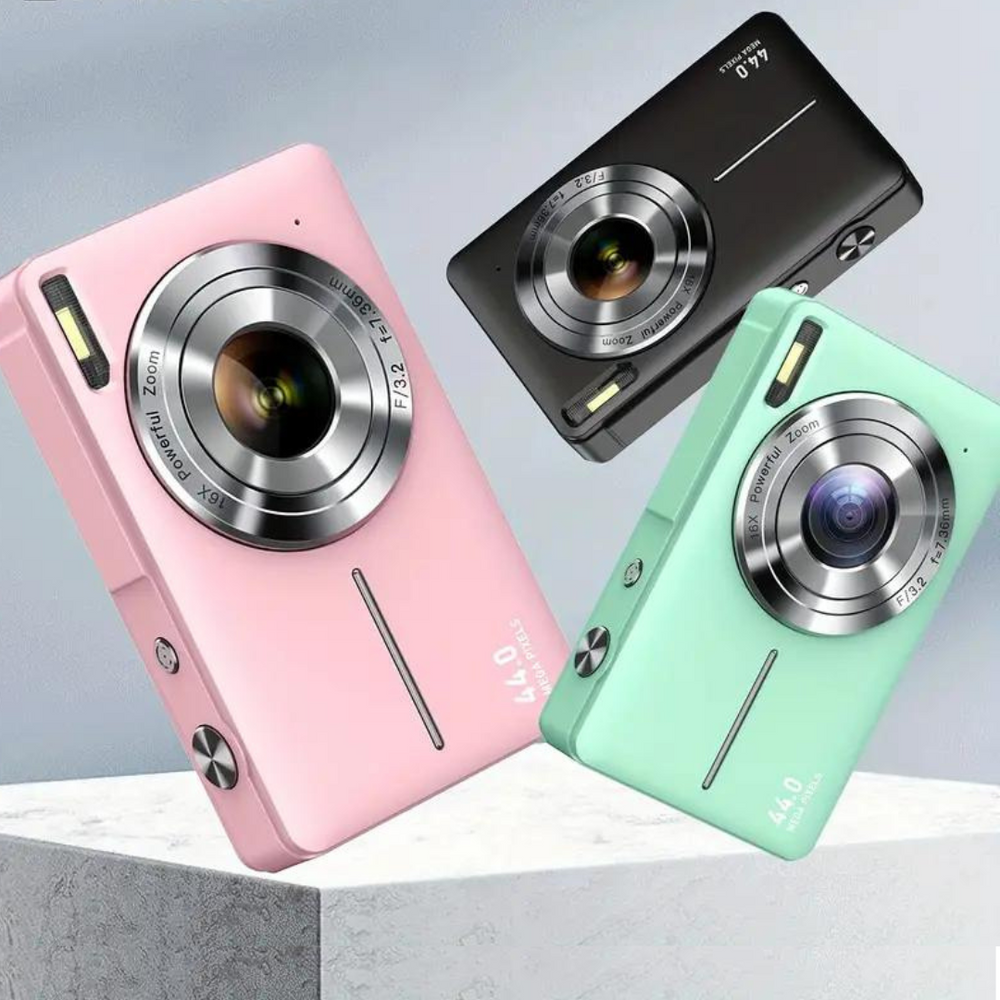 Retro Digitalkamera mit modernen Funktionen, kompakt und leicht, bietet 1080p Videoqualität und hochauflösende Fotos.