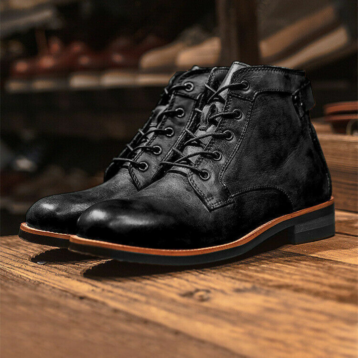 "Robuste Herren Retro-Schnürstiefel im Vintage-Design, ideal für stilvolle Outfits und komfortablen Allwetter-Einsatz."