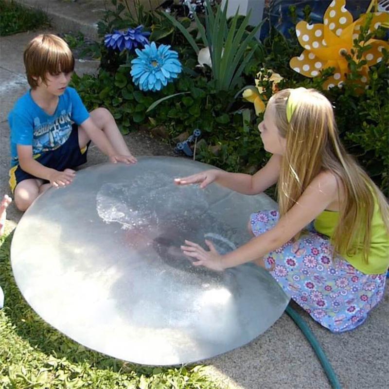 "Robuster, vielseitiger aufblasbarer Bubble Ball in Pink, Grün, Hellblau für Spaß im Garten oder Pool"