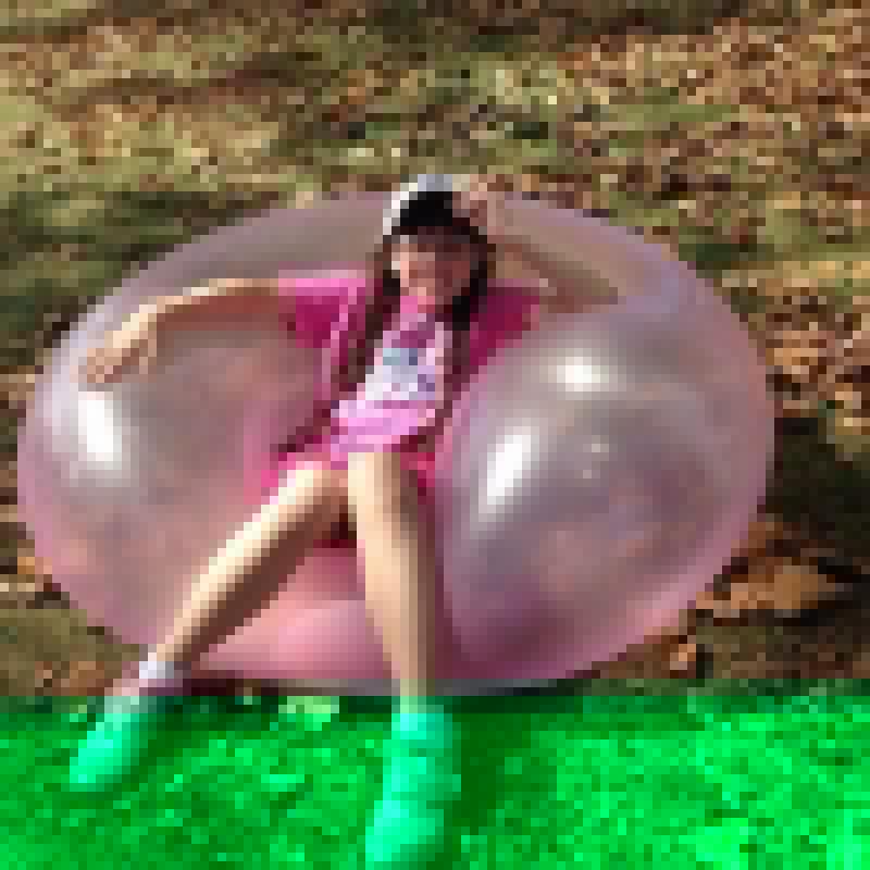 "Robuster, vielseitiger aufblasbarer Bubble Ball in Pink, Grün, Hellblau für Spaß im Garten oder Pool"