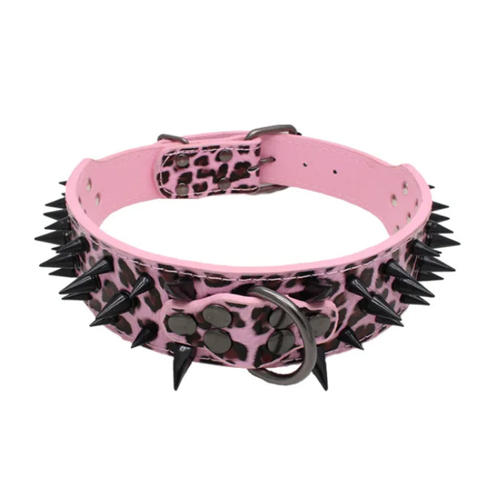 "Robustes Hundehalsband verstellbar mit goldenen Nieten, aus Kunstleder für große Hunde, edles Design, Schutz & Stil."