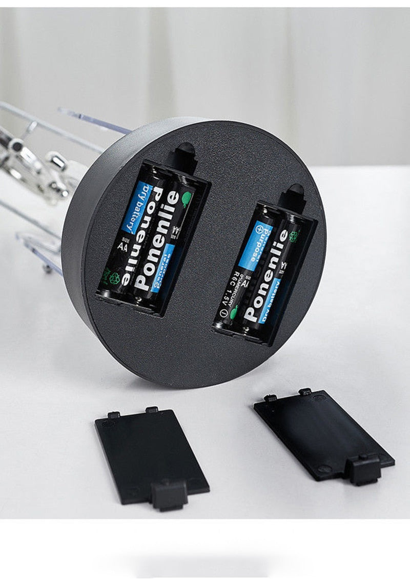 Rotierendes Perpetuum Mobile-Pendelornament, modernes Design, Metallstruktur, ideal für Wohn- und Büroräume, Dekoration.