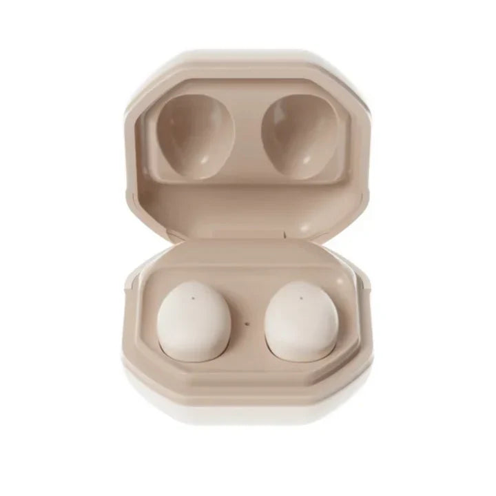 "Schallisolierende Schlaf-Ohrstöpsel in Ladebox, ergonomisch, beige, für komfortablen, ungestörten Schlaf."
