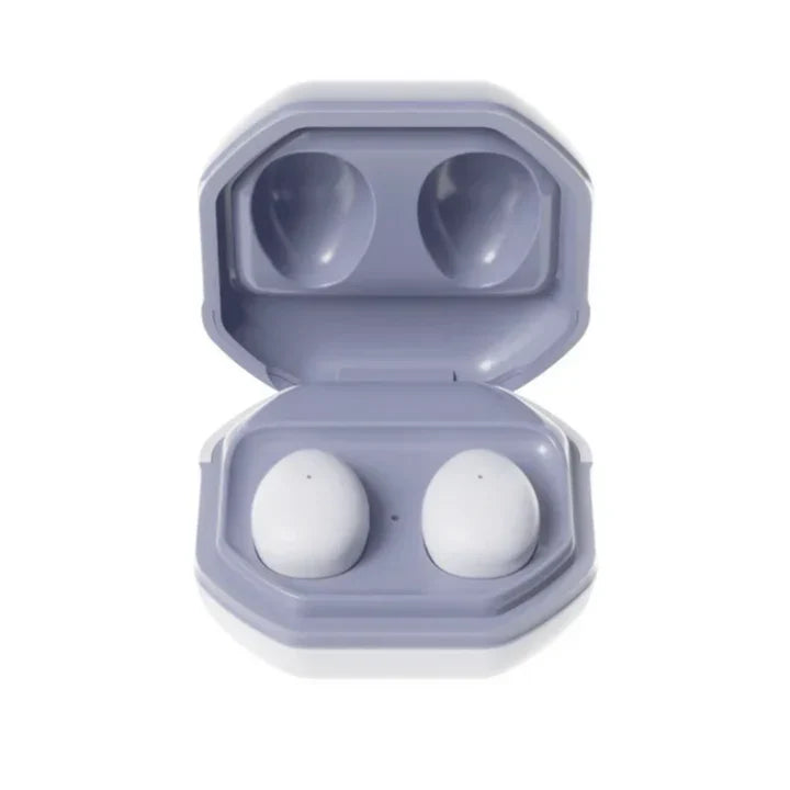 "Schallisolierende Schlaf-Ohrstöpsel in Ladebox, ergonomisch, beige, für komfortablen, ungestörten Schlaf."