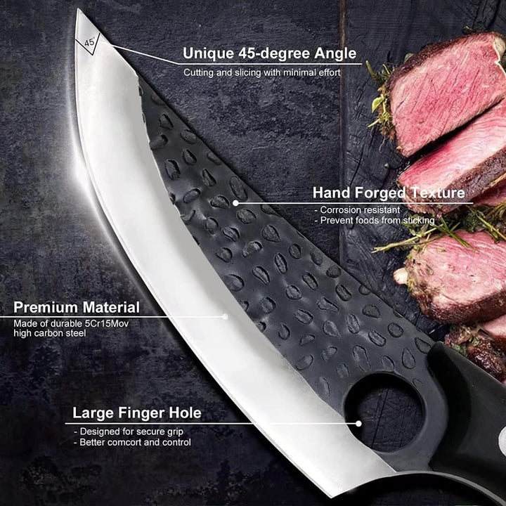 Scharfes, rostfreies Santokumesser mit ergonomischem Holzgriff und präziser Klinge für vielseitige Kücheneinsätze.