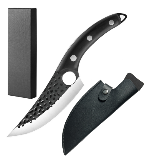 Scharfes, rostfreies Santokumesser mit ergonomischem Holzgriff und präziser Klinge für vielseitige Kücheneinsätze.