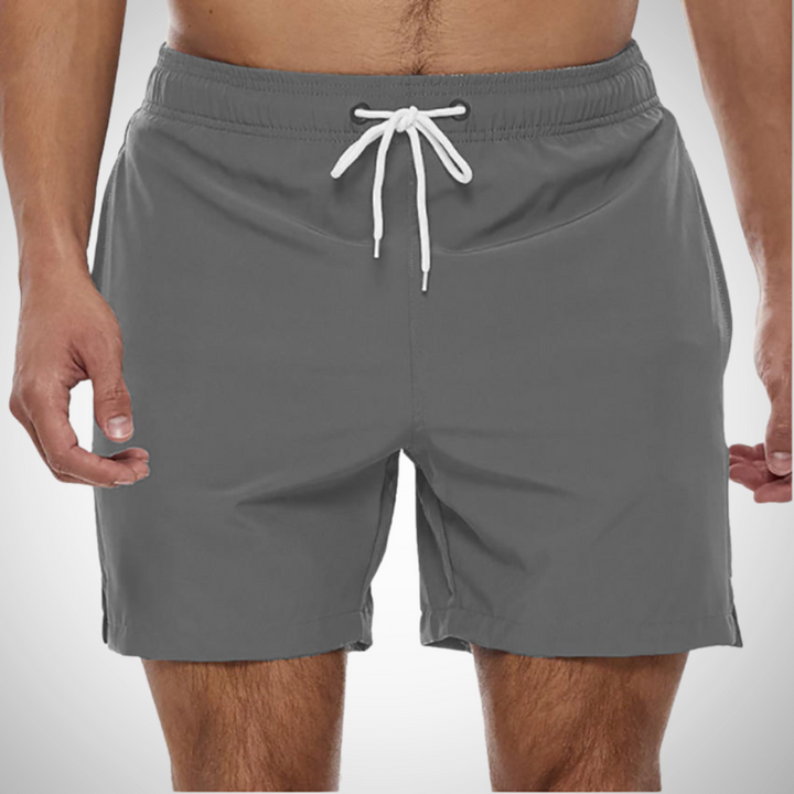 "Schnelltrocknende Herren Badehose, einfarbig, komfortabler Bund mit Kordelzug, ideal für Strand und Schwimmbad."
