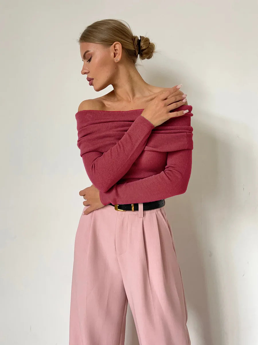 "Schulterfreier Damenpullover, elegantes Off-Shoulder-Design, weiches Material, figurbetonte Passform, vielseitiges Outfit"