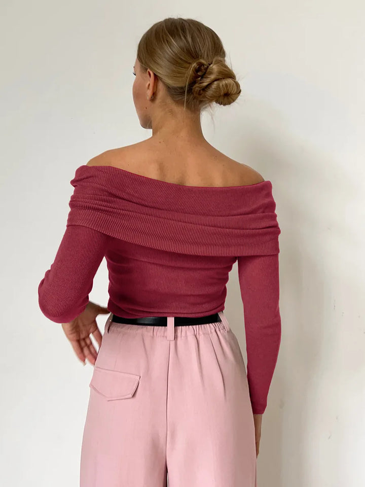 "Schulterfreier Damenpullover, elegantes Off-Shoulder-Design, weiches Material, figurbetonte Passform, vielseitiges Outfit"