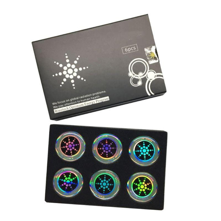 "Sechs Handy Strahlenschutz Aufkleber in Gold und Silber für elektrosmogfreien Gebrauch und besseren Schlaf"