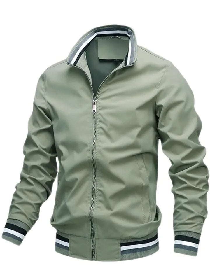 "Sportliche Herren Übergangsjacke, vielseitig, komfortabel, klassisches Design, mit Taschen und stilvollem Kragen."