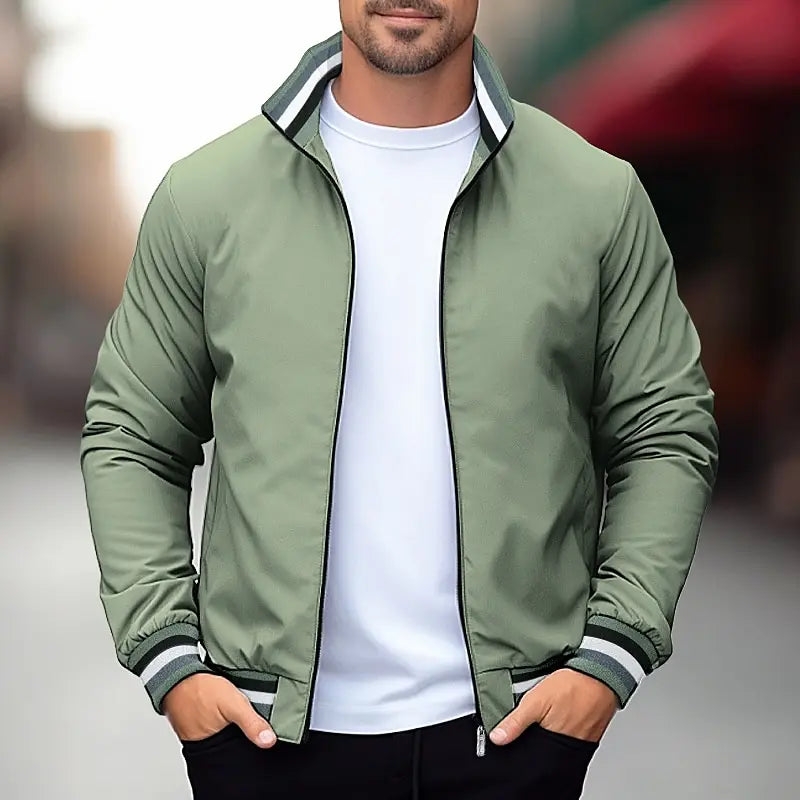 "Sportliche Herren Übergangsjacke, vielseitig, komfortabel, klassisches Design, mit Taschen und stilvollem Kragen."