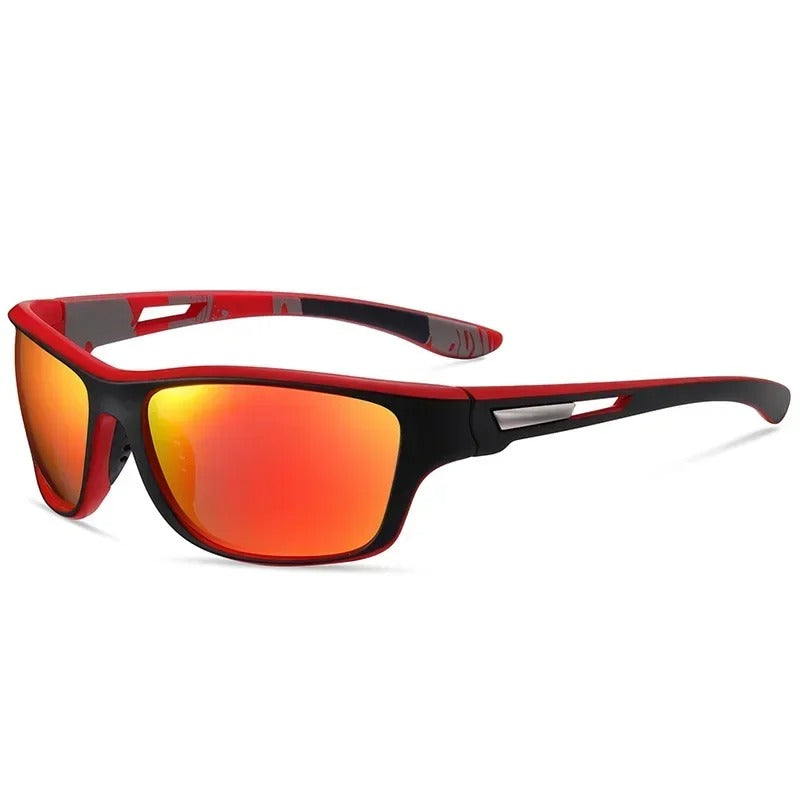 Sportliche schwarze Sonnenbrille mit polarisierenden UV400 Linsen, leichtem Kunststoffrahmen, ideal für Outdoor und Sport.