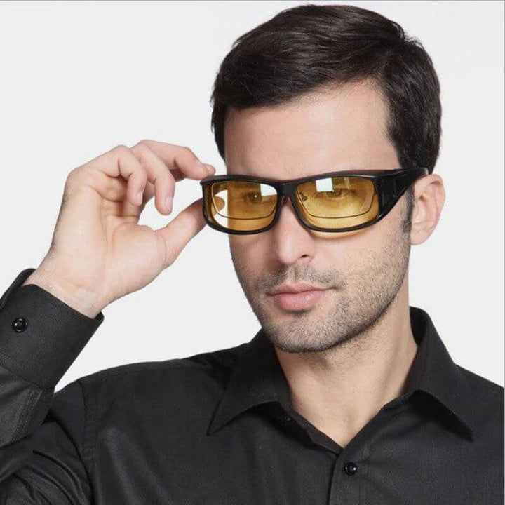 "Stilvolle antireflex Nachtsichtbrille mit polarisierten UV-Schutzlinsen, ideal für sicheres Fahren in der Nacht."