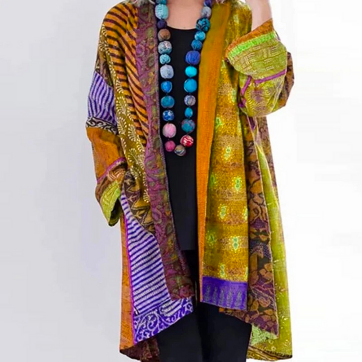 Stilvolle Damen-Strickjacke in elegantem Design, leicht und atmungsaktiv, perfekt für kühle Sommerabende und elegante Outfits