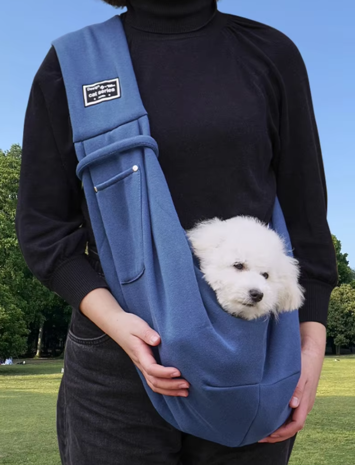 "Stilvolle, ergonomische Schultertasche für Hunde & Katzen in verschiedenen Farben, ideal für Reisen und Spaziergänge."