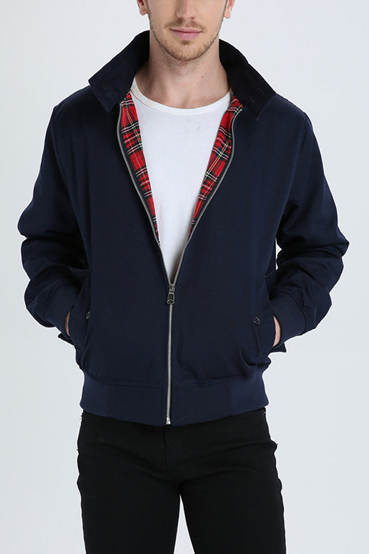 "Stilvolle Harrington-Jacke für Herren in klassischem Design, mit Stehkragen, gerippten Bündchen und praktischen Taschen."