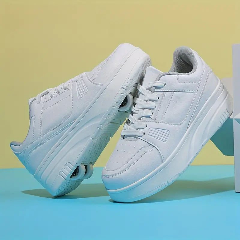 Stilvolle Kinder-Rollschuhe mit abnehmbaren Rädern, geeignet für Outdoor-Abenteuer, fördern aktiven Lebensstil.