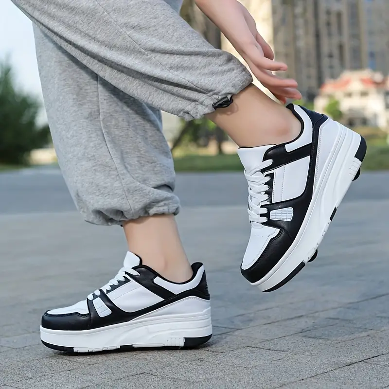 Stilvolle Kinder-Rollschuhe mit abnehmbaren Rädern, geeignet für Outdoor-Abenteuer, fördern aktiven Lebensstil.