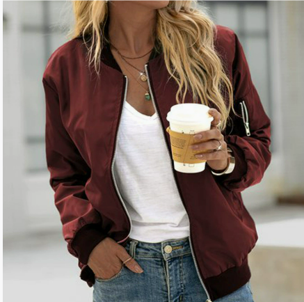 "Stilvolle langärmlige Damen-Bomberjacke mit Reißverschluss, gerippten Bündchen und schlanker Silhouette, ideal für den Allta