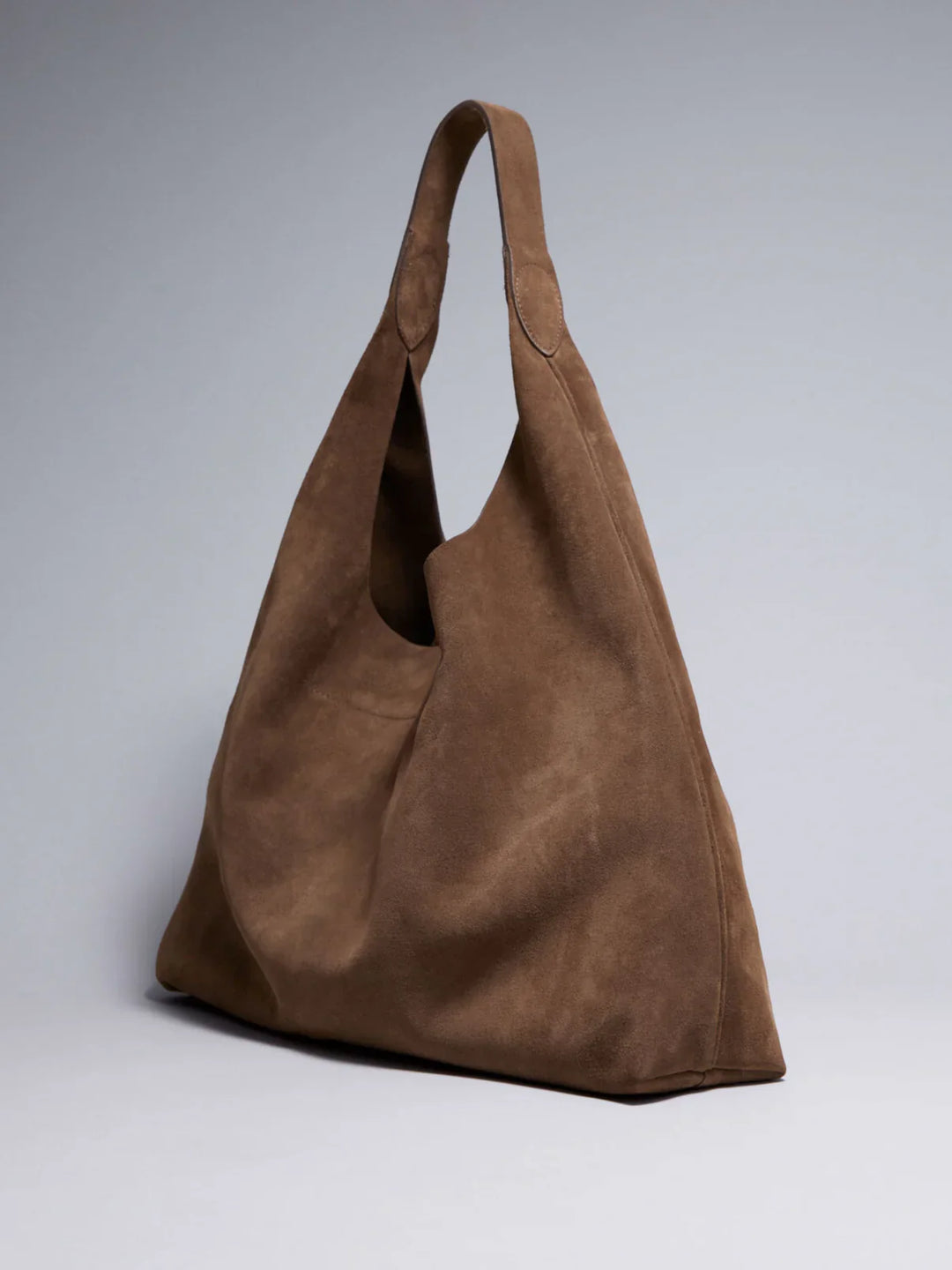 "Stilvolle Wildledertasche für Damen, braun, langlebig und robust mit viel Stauraum, ideal für täglichen Gebrauch."